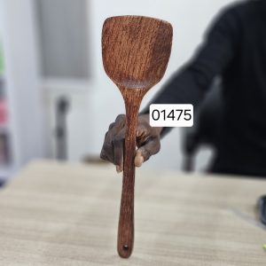 01475 big flat wooden ladle