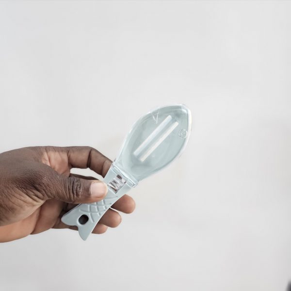 01524 fish descaler fishlike