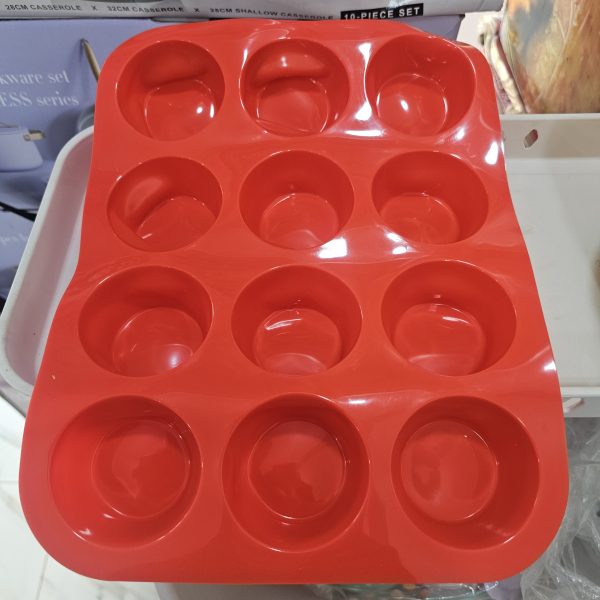00851 12 cavity silicone mould