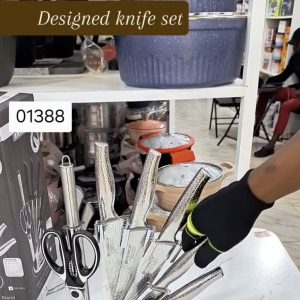 01388 stainless knife set with stand design