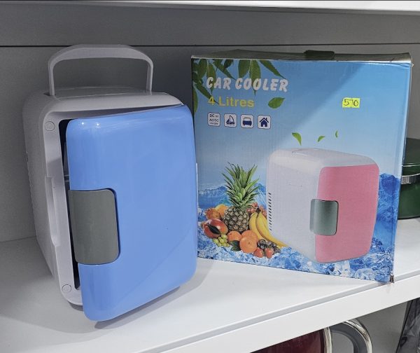 00524 mini fridge
