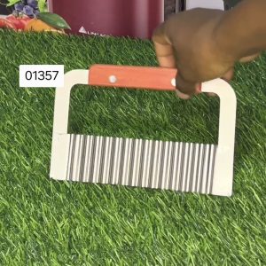 01357 saw type crinkle cutter