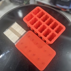 01366 12 cavity popsicle mould with 50 sticks