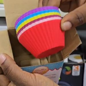 01381 12pcs silicone cupcake mould singles