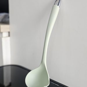01857 silicone soup ladle large